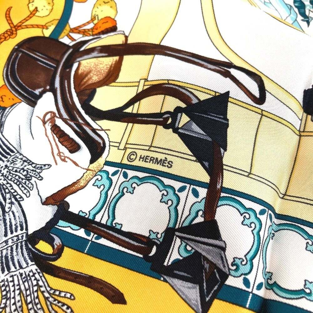 HERMES White Silk Scarf - Picture 10 of 14